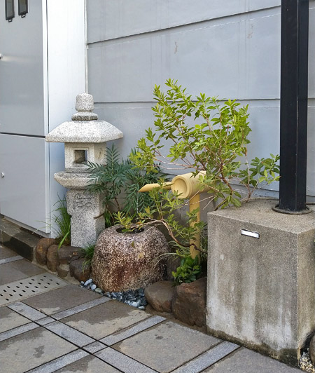 ローメンテナンスな和風坪庭へリフォーム