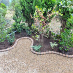 雑草と不要物に悩まされるお庭へ施した、ナチュラルな雑草対策-江東区マンションS様邸専用庭